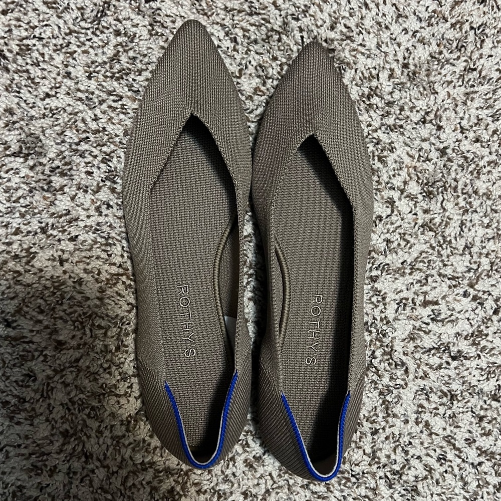 Taupe Rothys